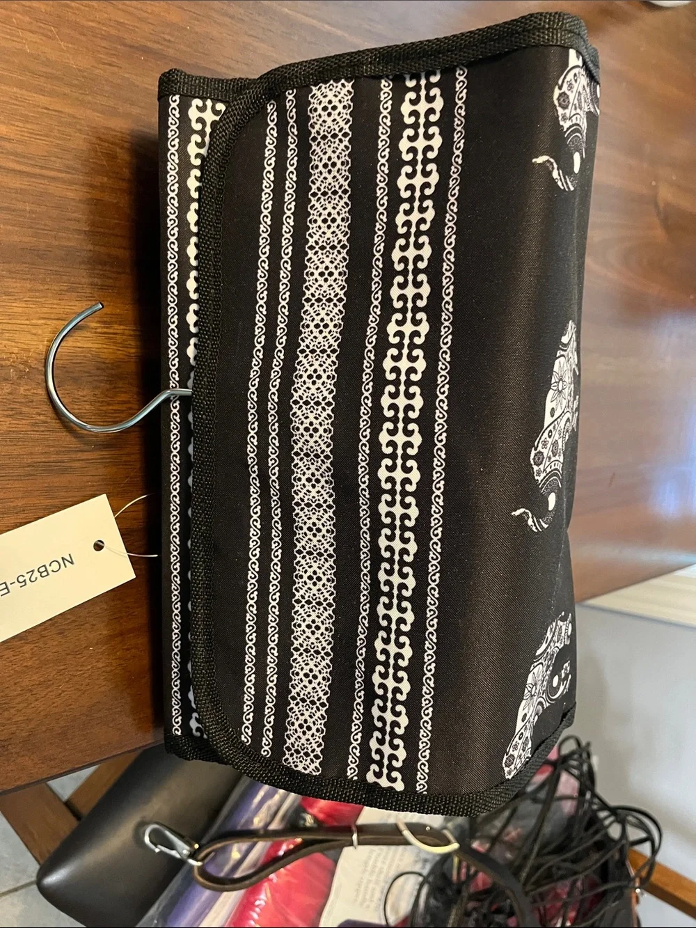 Travel case for jewelry or makeup